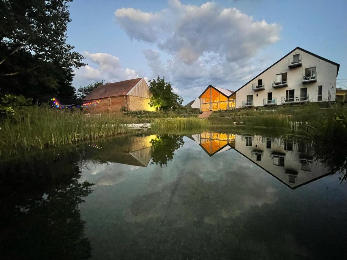 Tornacos Hotel - Hegyko Bagian luar foto